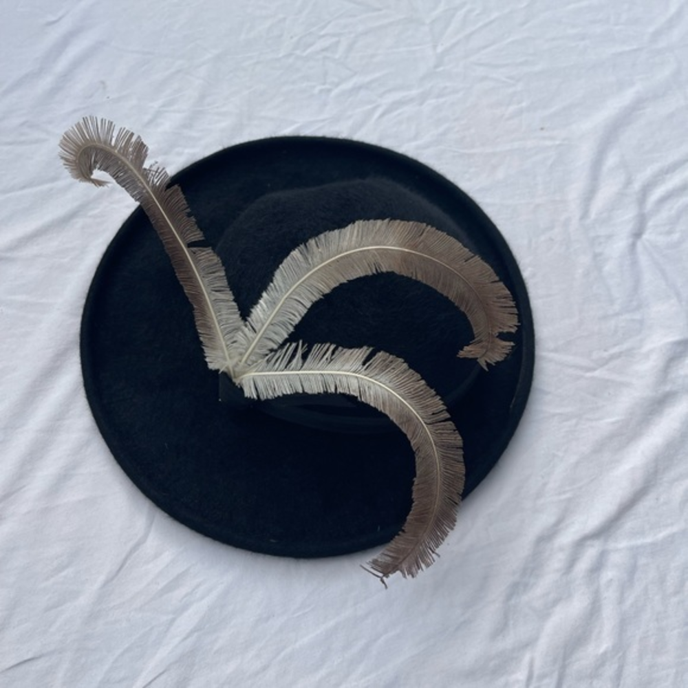 Vintage New York Creation Adjustable 3‎ Feather Hat